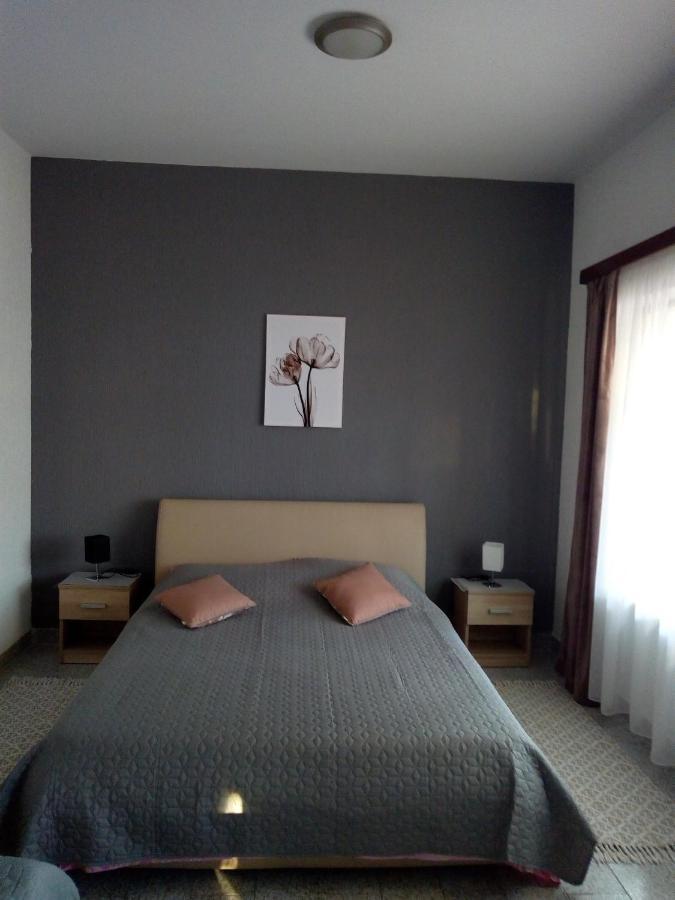 Apartmani Alma Пула Экстерьер фото