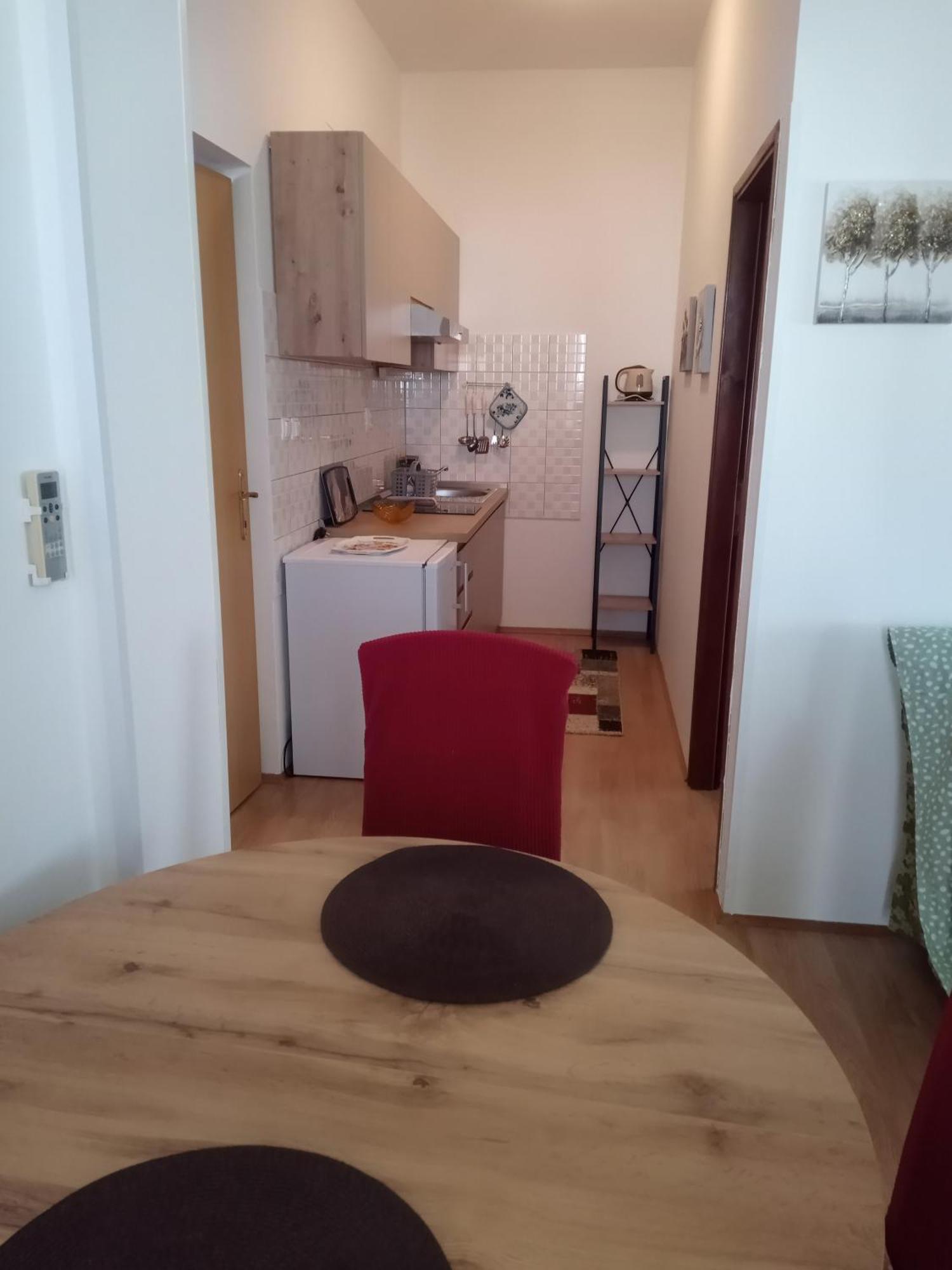 Apartmani Alma Пула Экстерьер фото