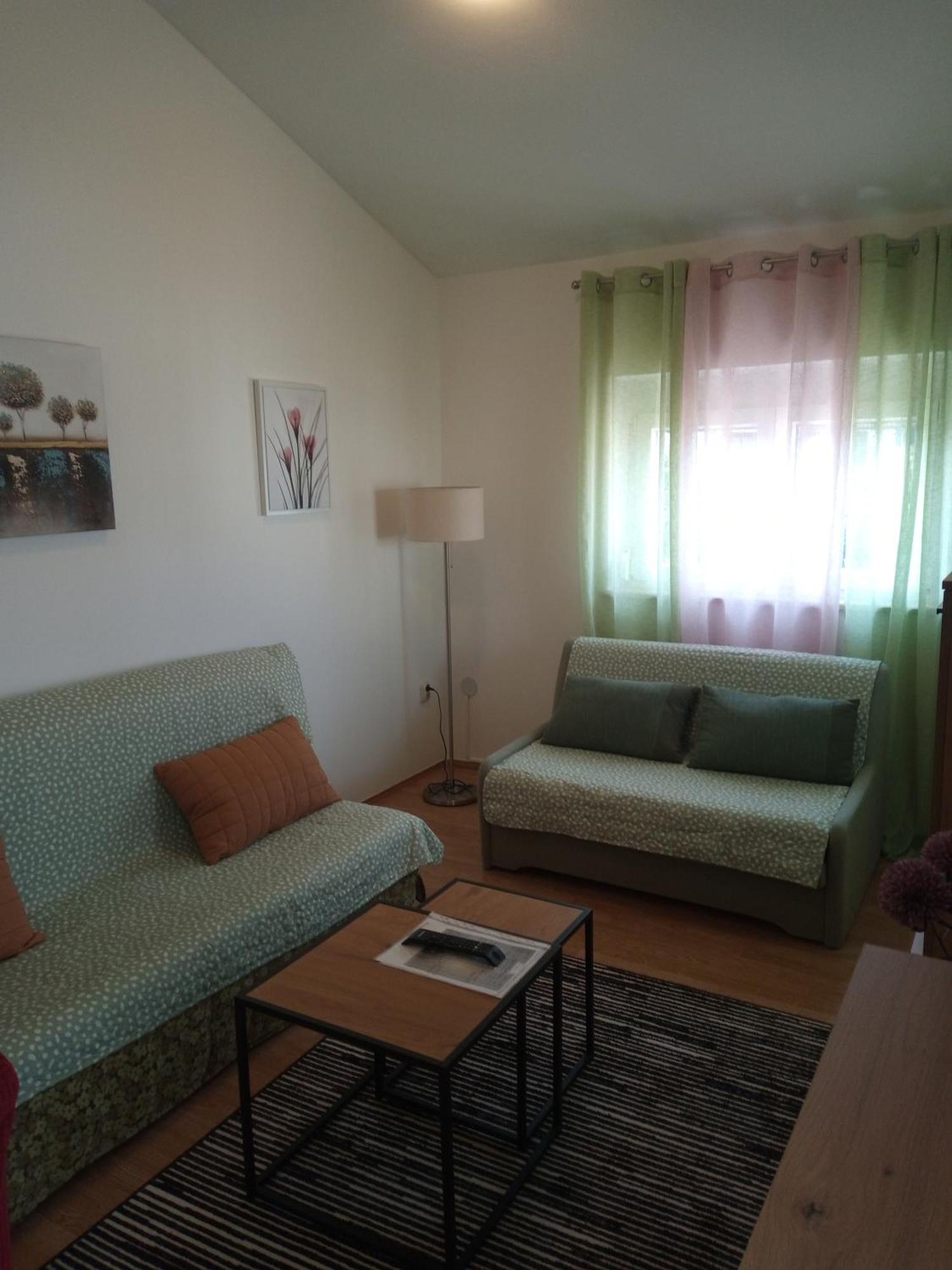 Apartmani Alma Пула Экстерьер фото